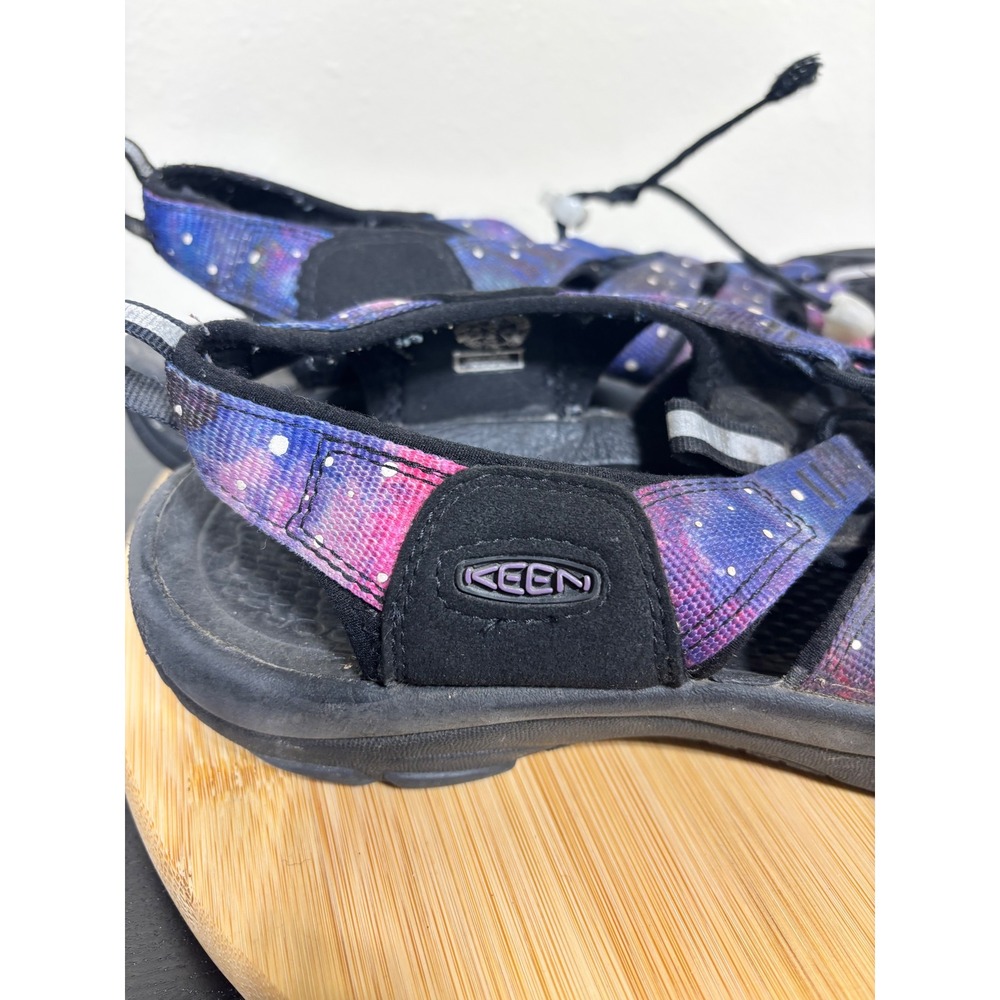 KEEN Newport H2 Sandals Men 10 Galaxy Purple Black Waterproof Hiking Shoes Flaw - Picture 3 of 12